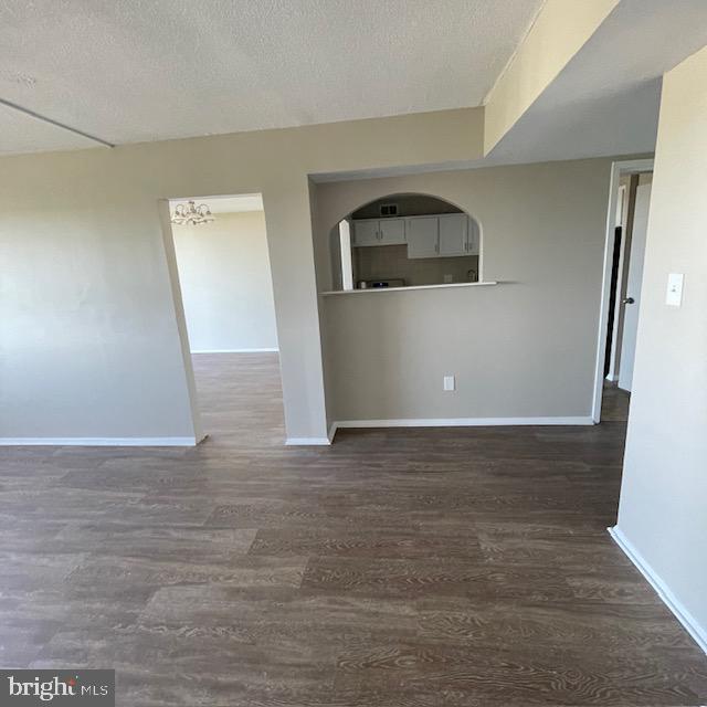 PRESIDENTIAL TOWERS - Residential