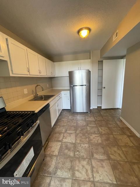 PRESIDENTIAL TOWERS - Residential