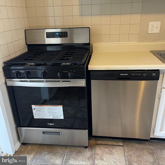 PRESIDENTIAL TOWERS - Residential