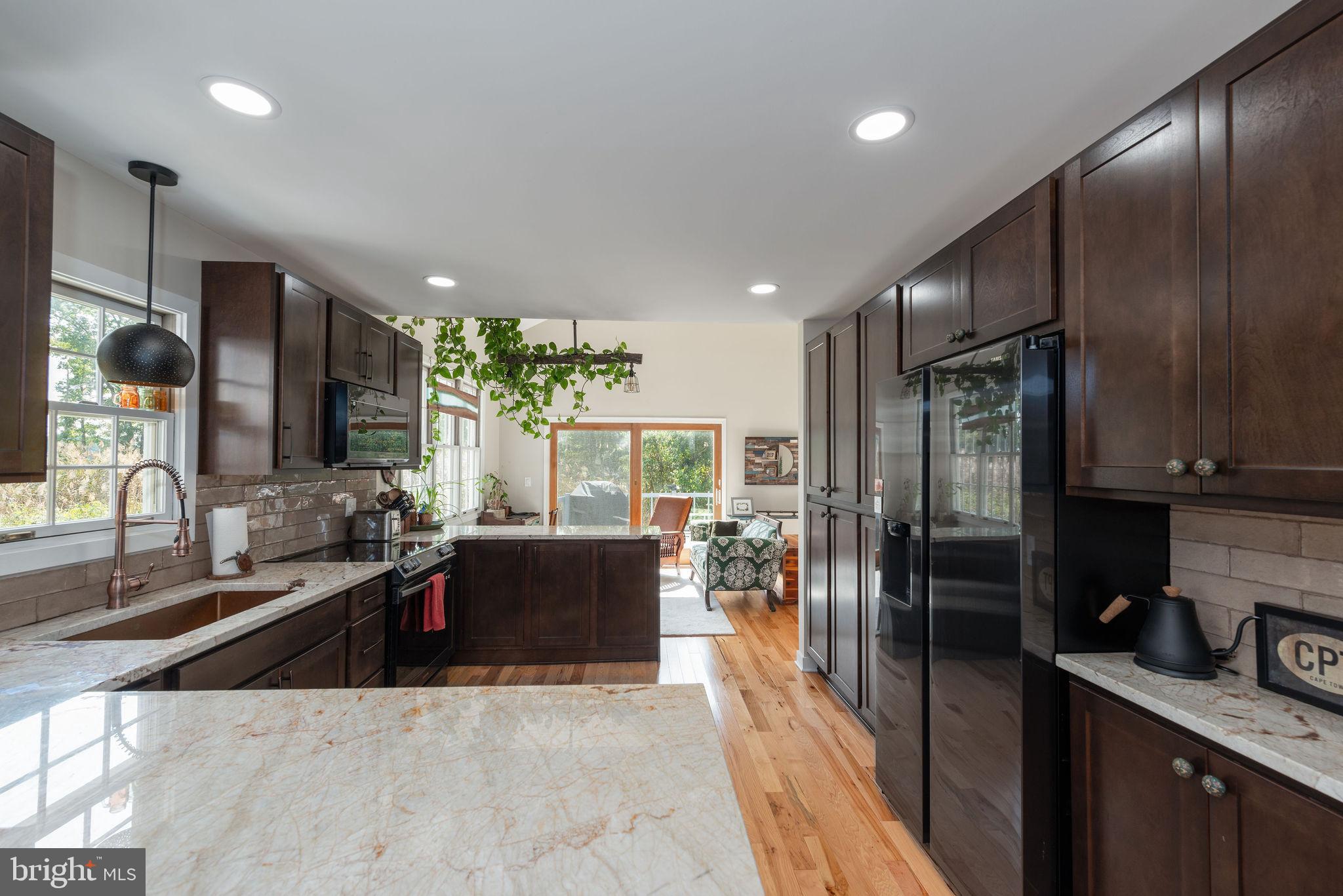 GREEN HILL VILLAGE - Residential