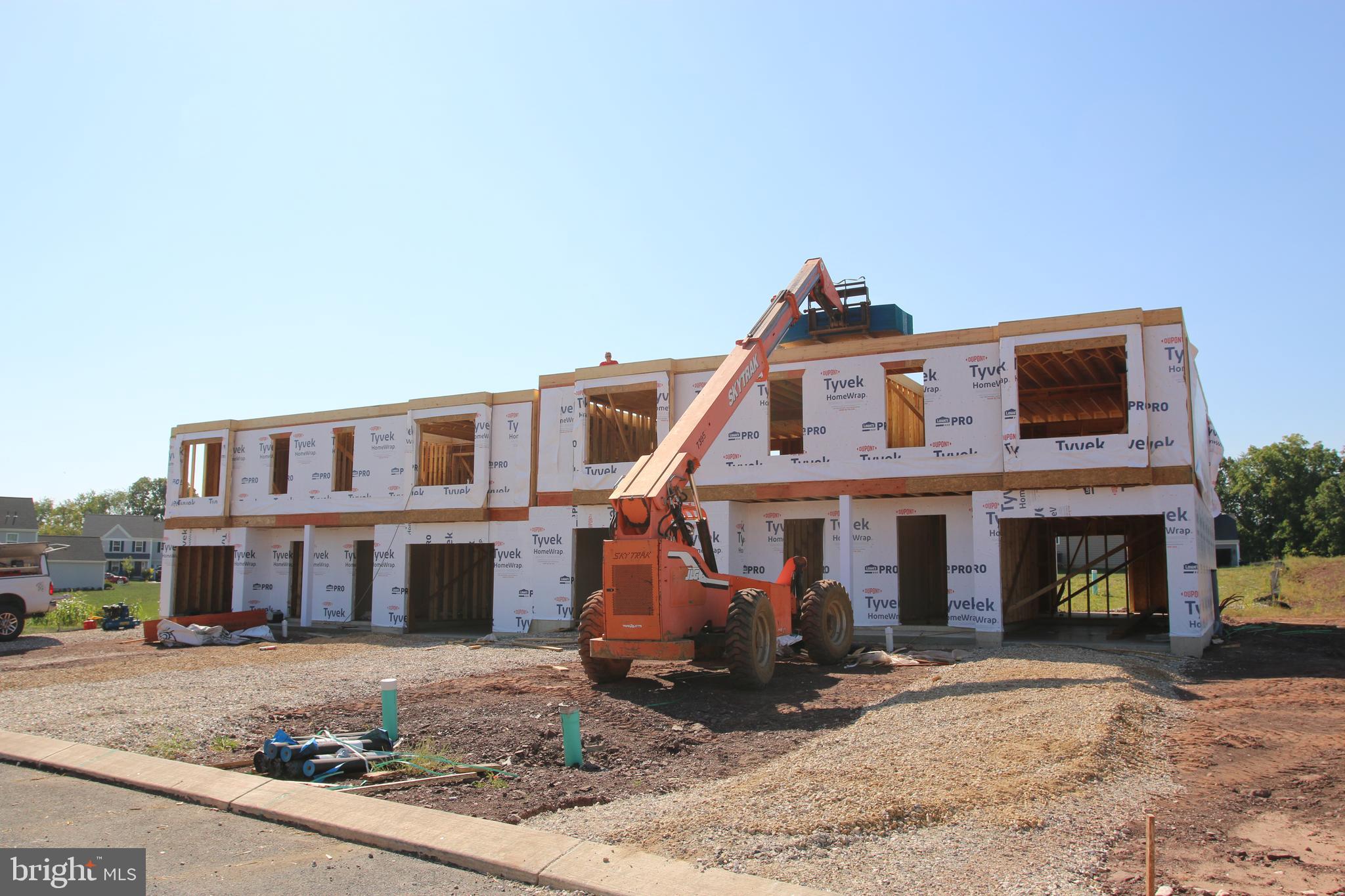 STONEGATE COMMONS - Residential