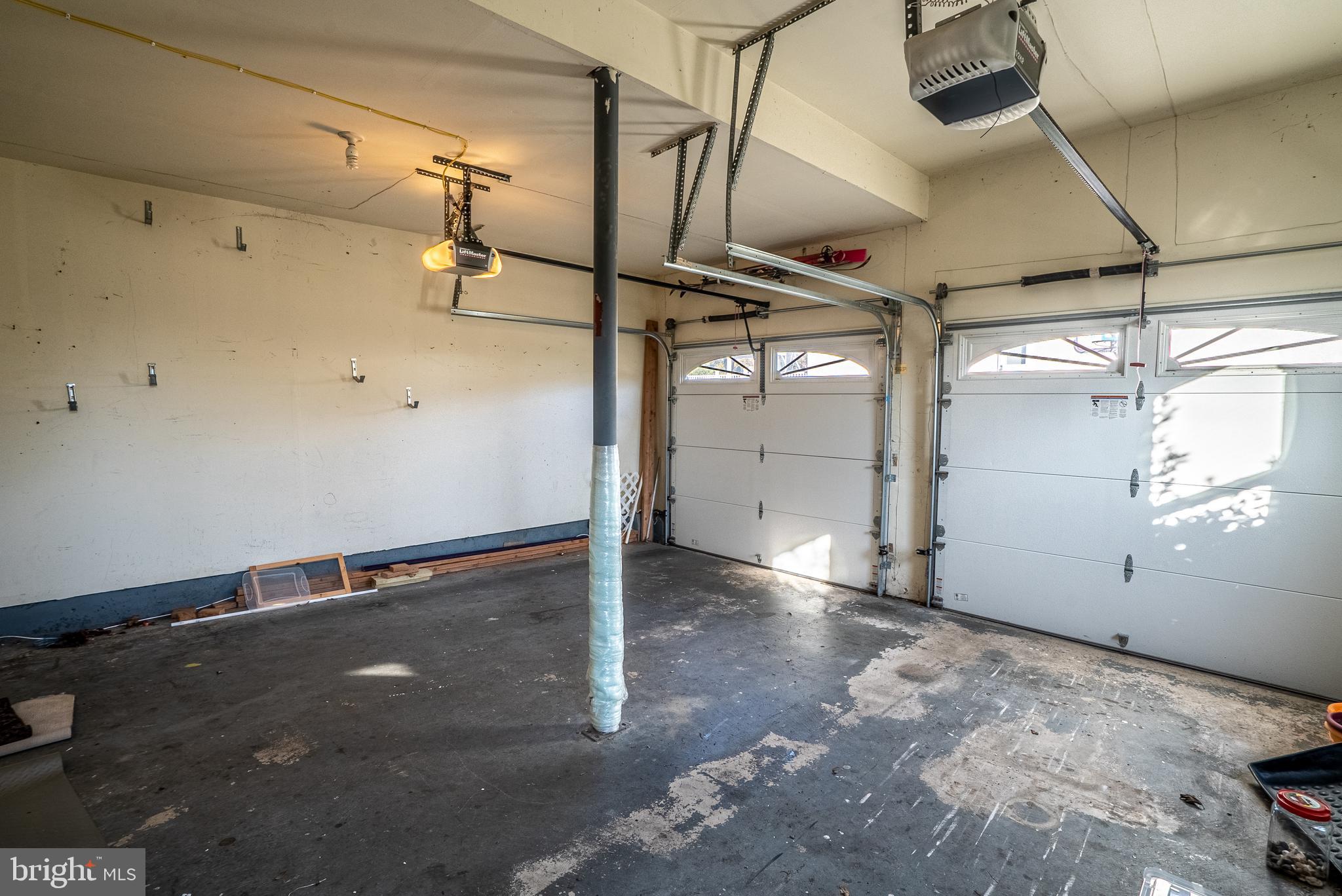 NORTHAMPTON ESTS - Residential Lease