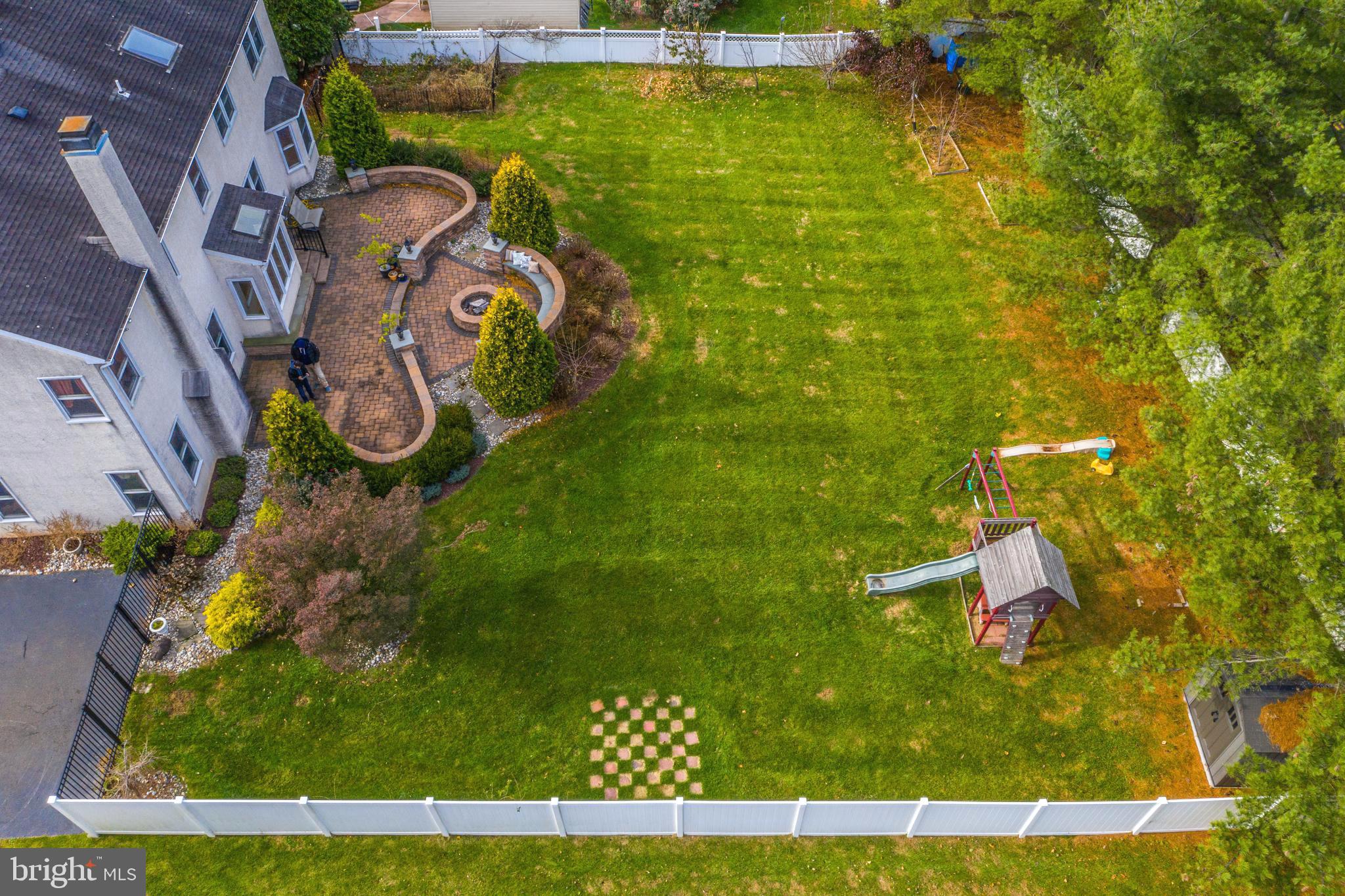 NORTHAMPTON ESTS - Residential Lease