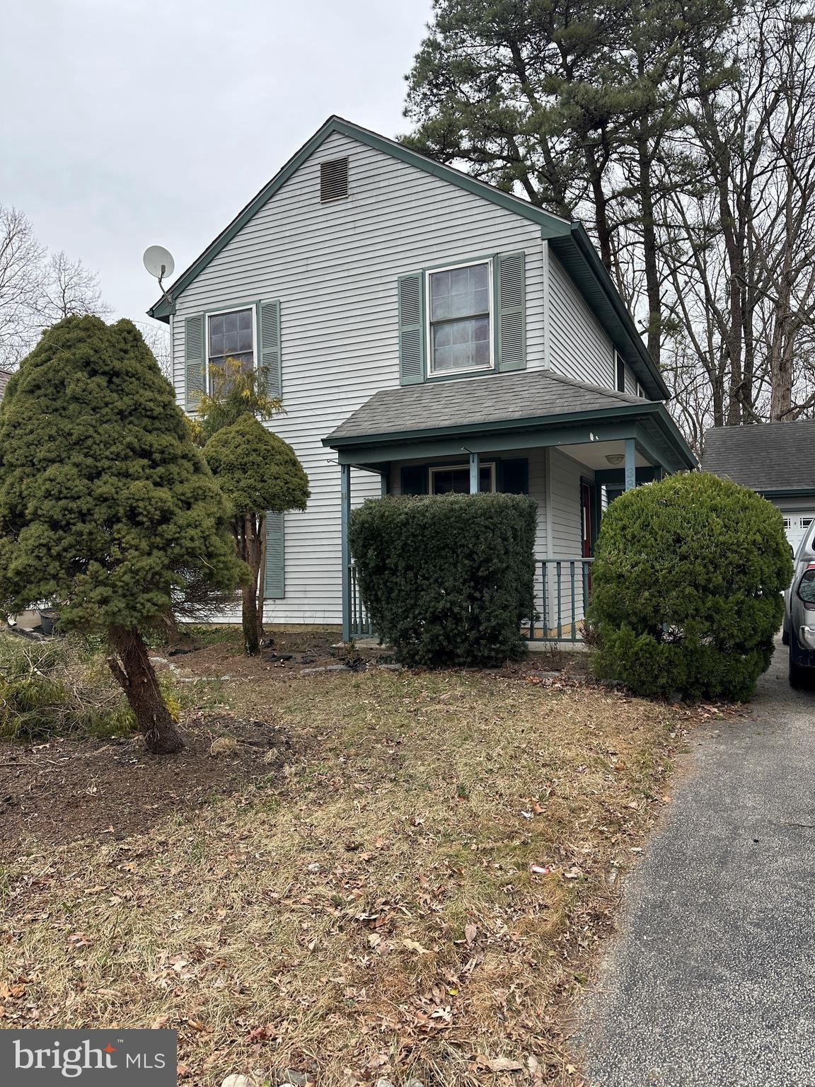 33 WINDINGBROOK DRIVE