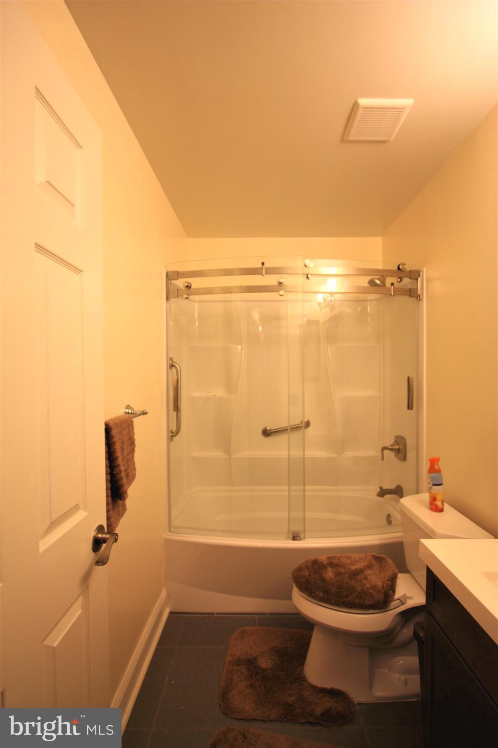 THE POINTE - Residential Lease