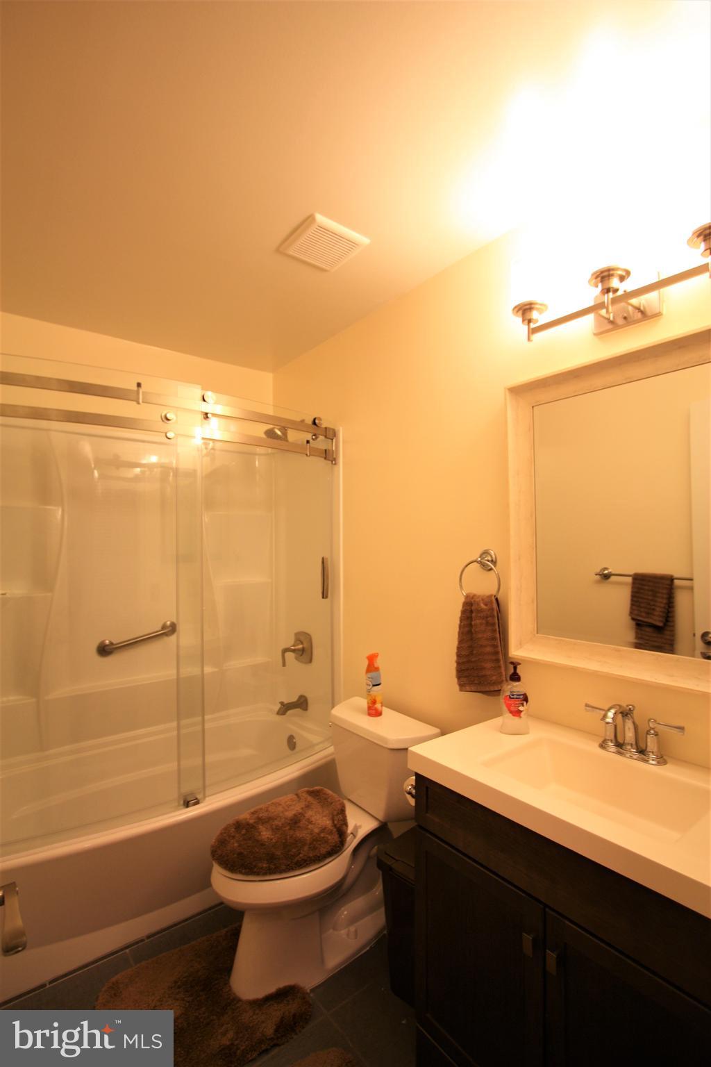 THE POINTE - Residential Lease