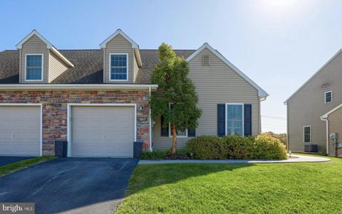 Photo of 587 Farmview Lane, MOUNT JOY, PA 17552 (MLS # PALA2078478)