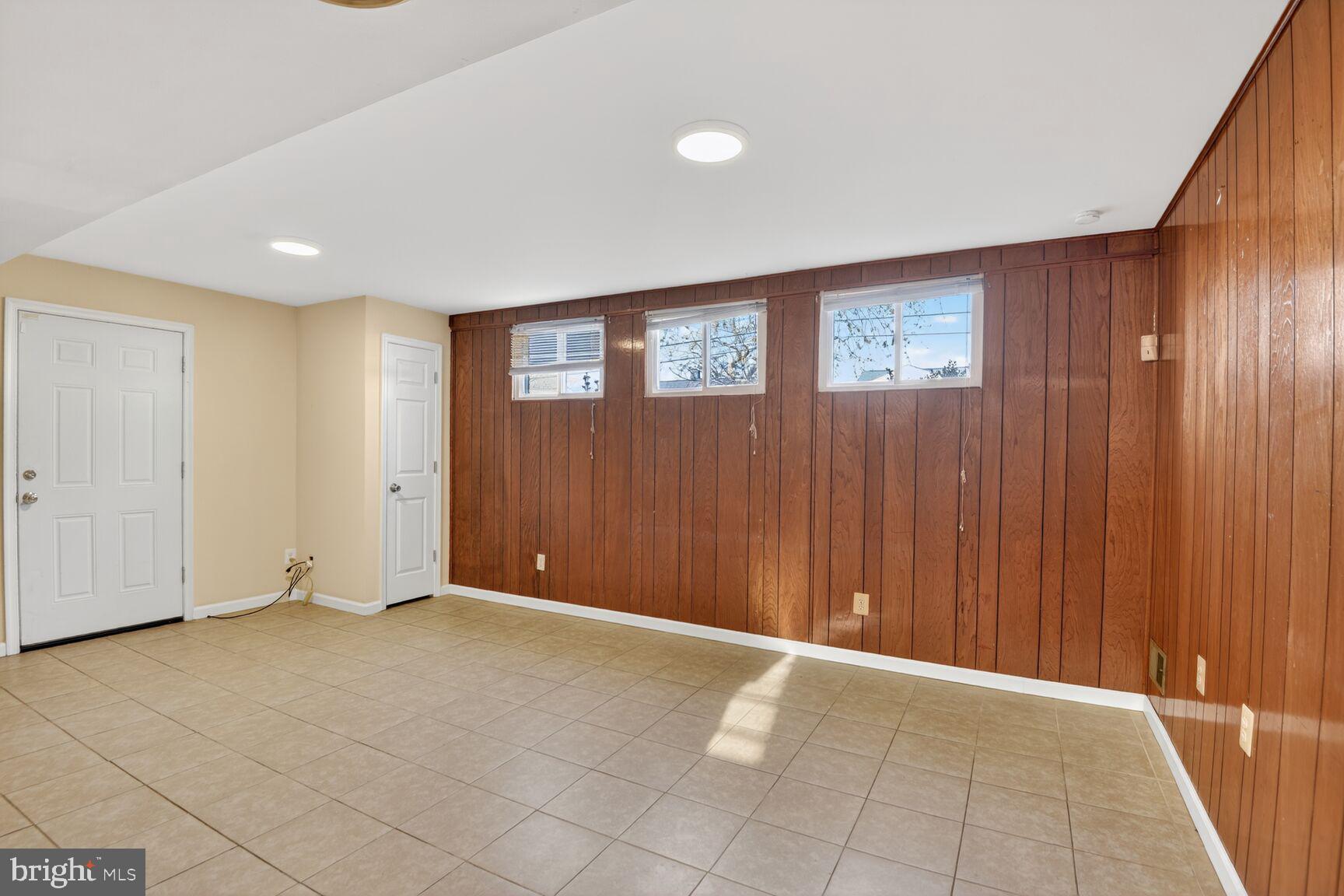 DISTRICT HEIGHTS - Residential