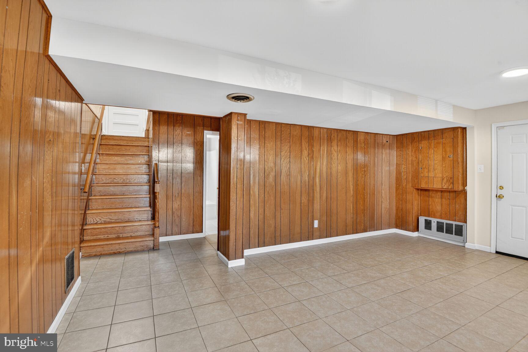 DISTRICT HEIGHTS - Residential