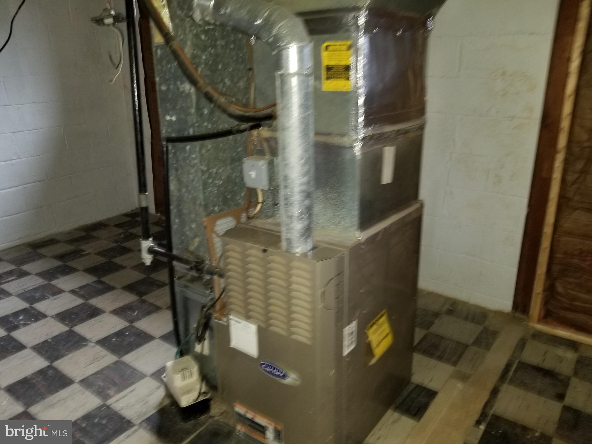 COLONIAL DRIVE - Residential