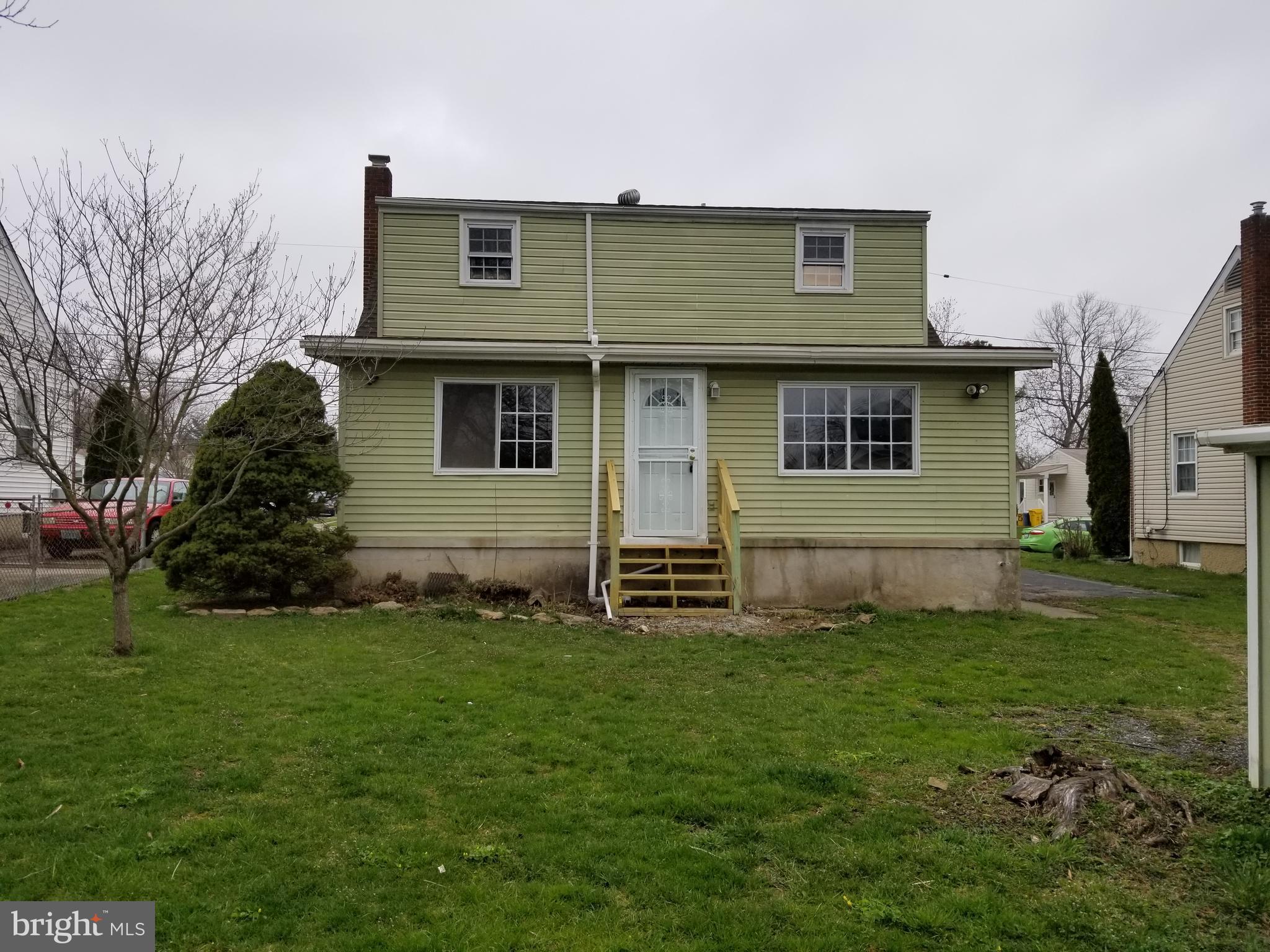 COLONIAL DRIVE - Residential