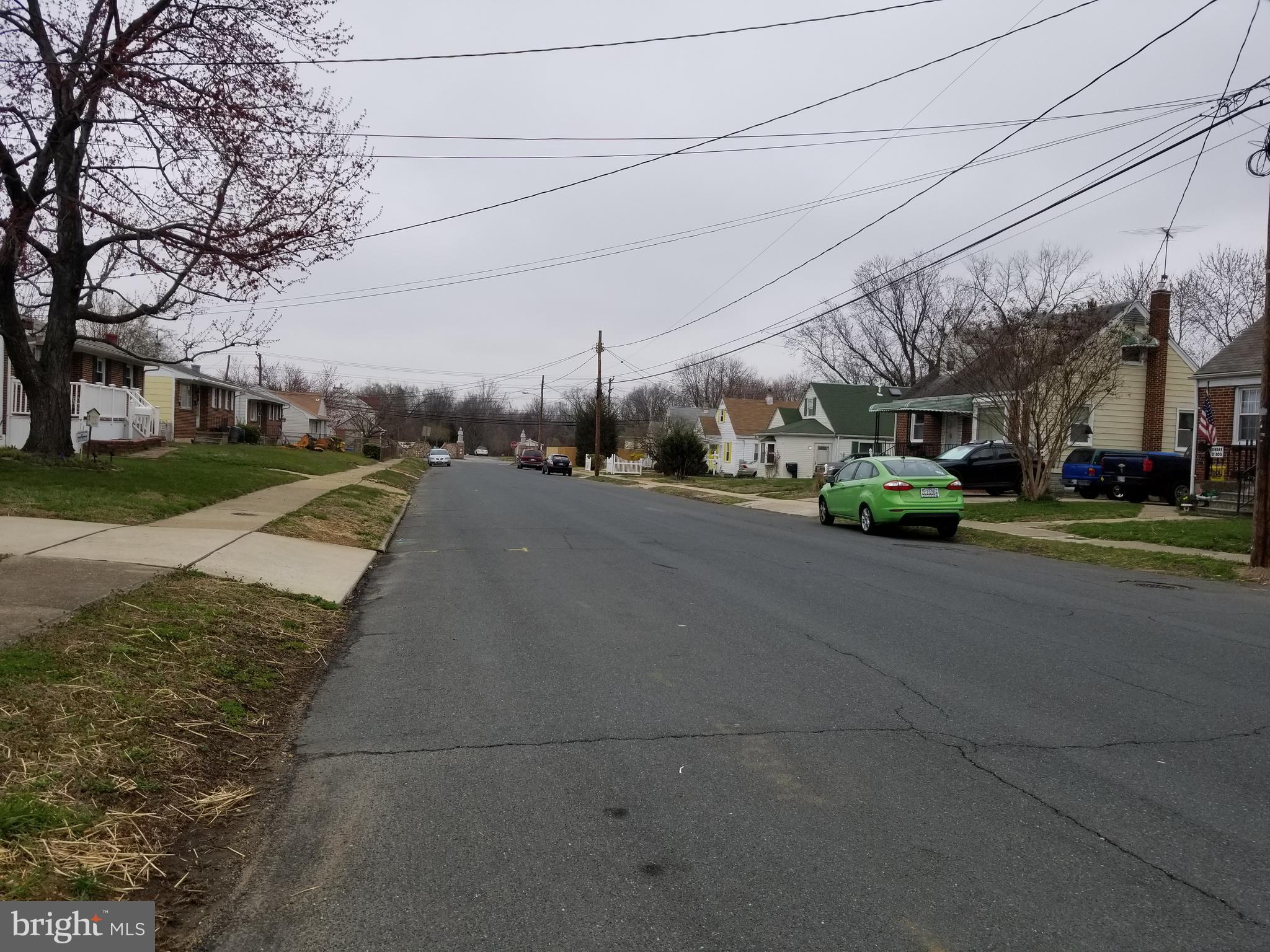 COLONIAL DRIVE - Residential