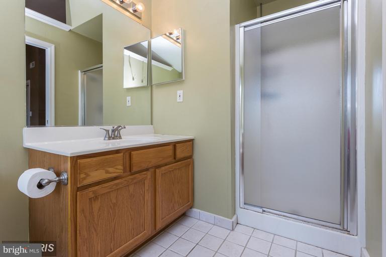 STONE RIVER - Residential Lease