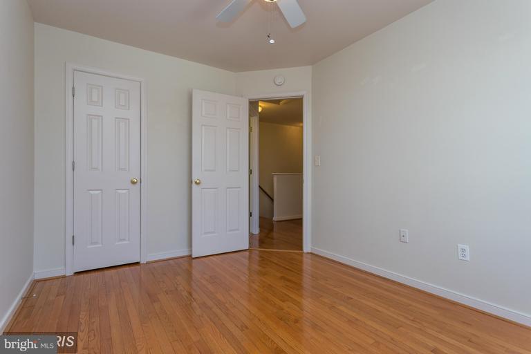 STONE RIVER - Residential Lease