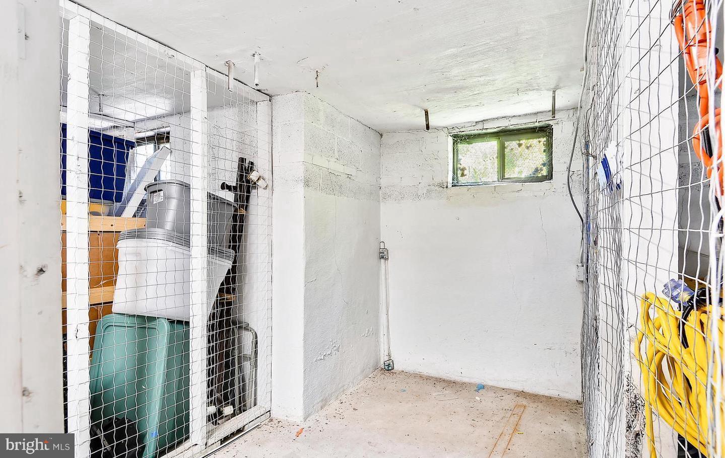 BELLE VIEW - Residential Lease