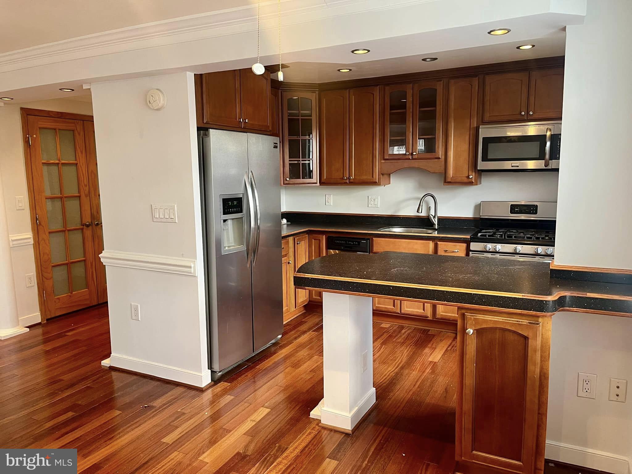 BELLE VIEW - Residential Lease