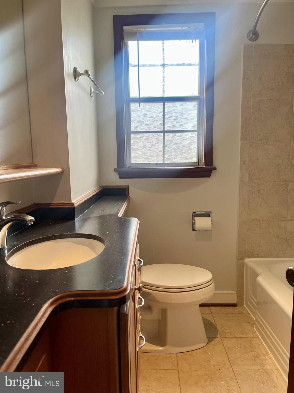 BELLE VIEW - Residential Lease