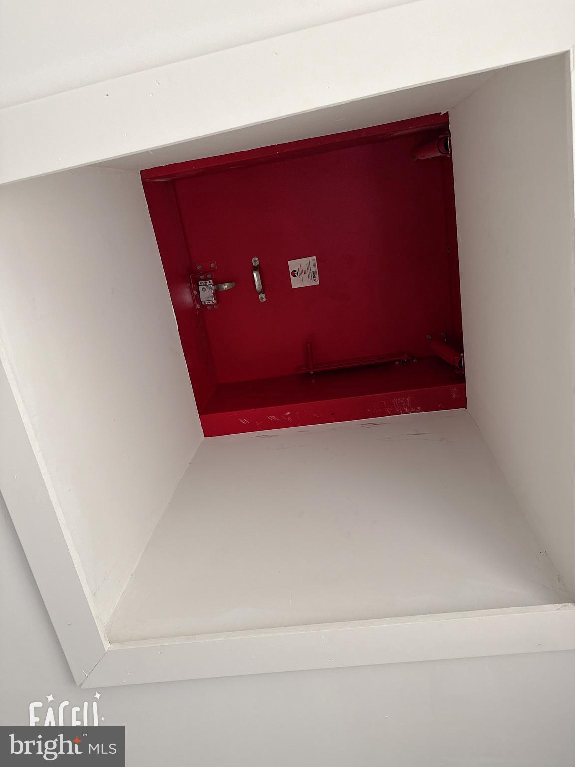 1511 W SEYBERT STREET