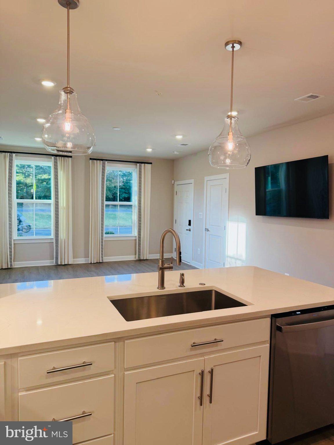 43791 METRO TERRACE