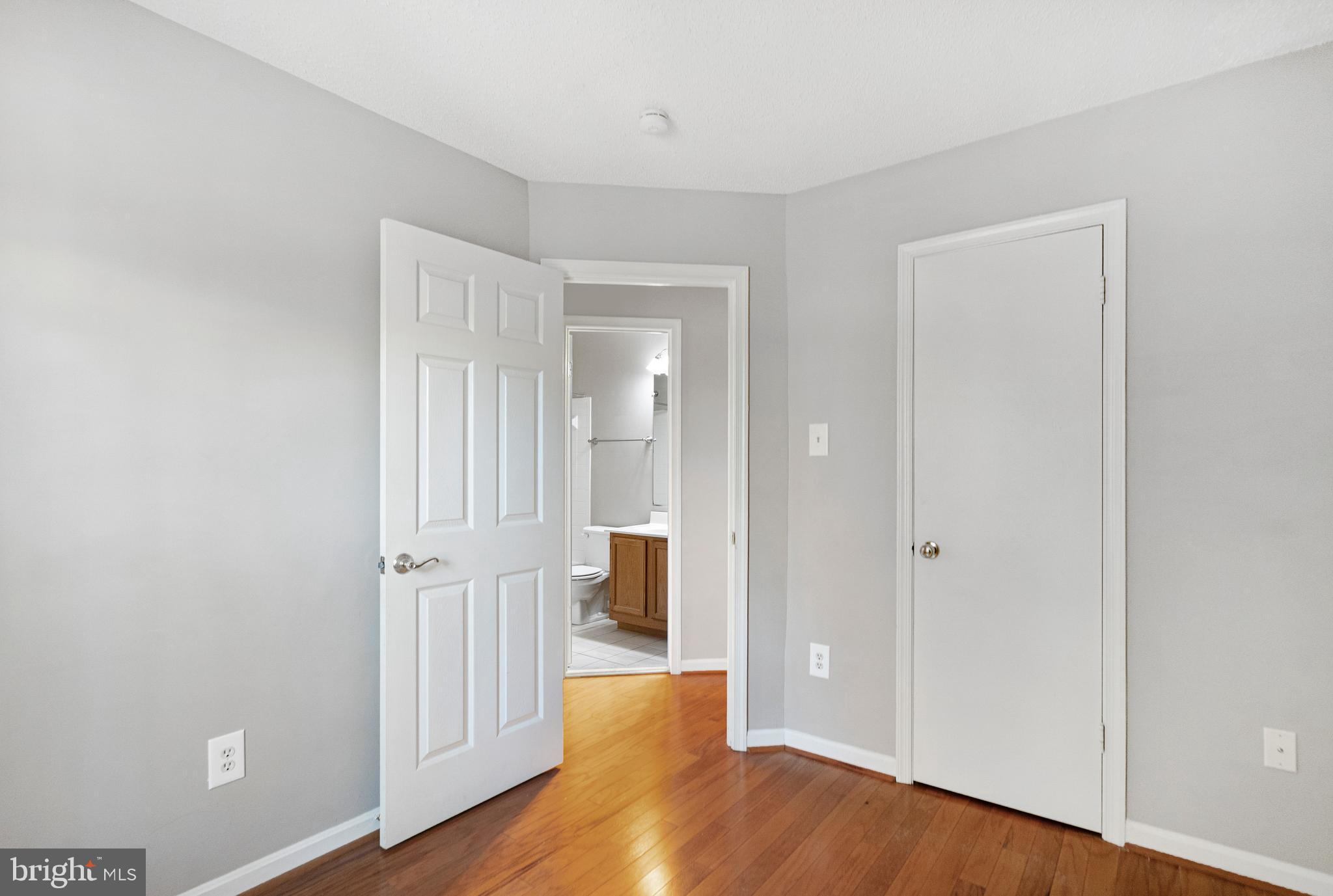 DORSEY HALL - Residential