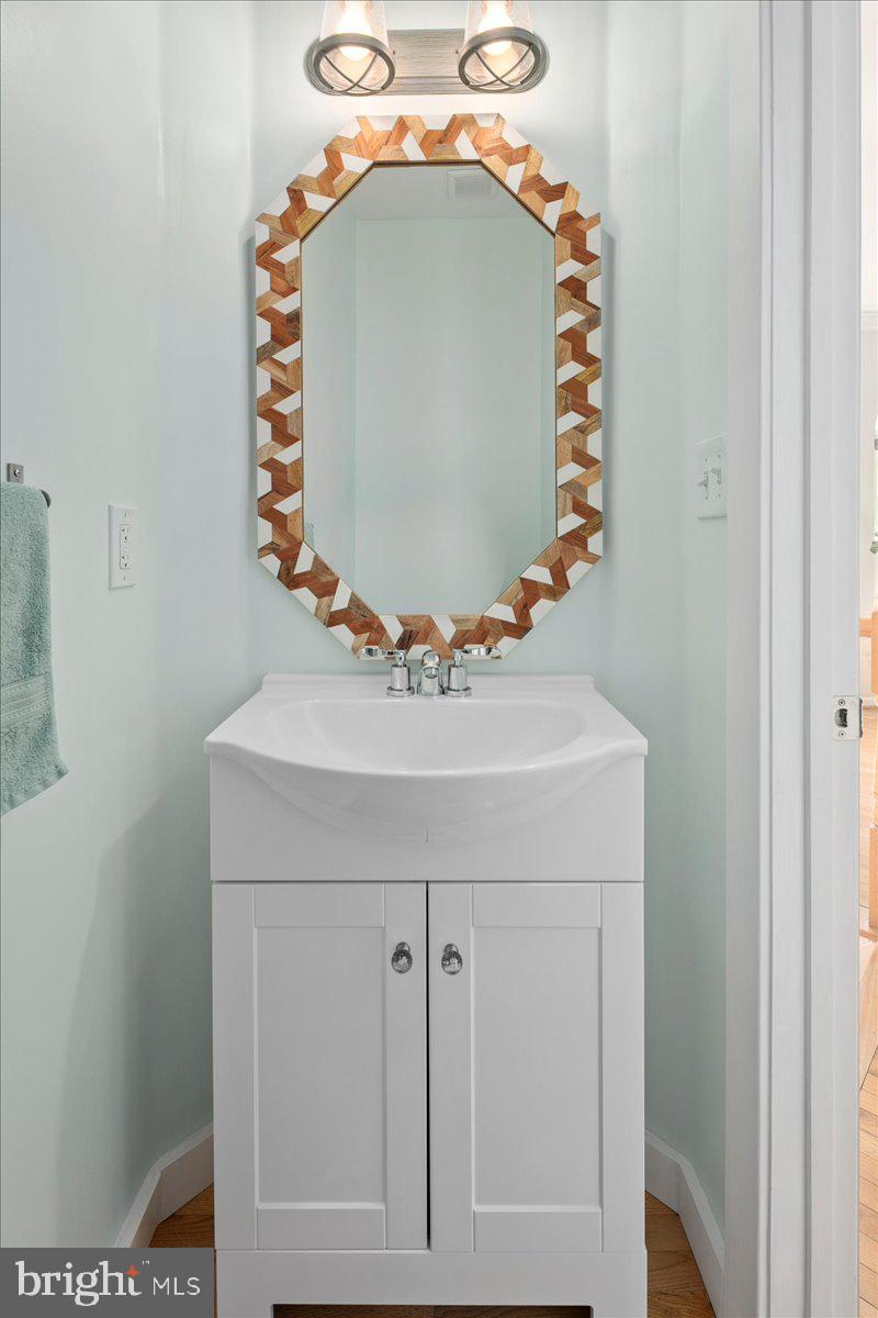 KINGSTOWNE - Residential