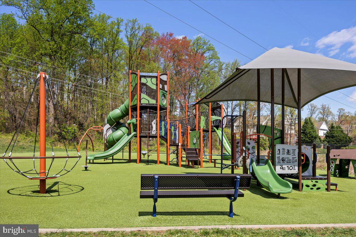 KINGSTOWNE - Residential