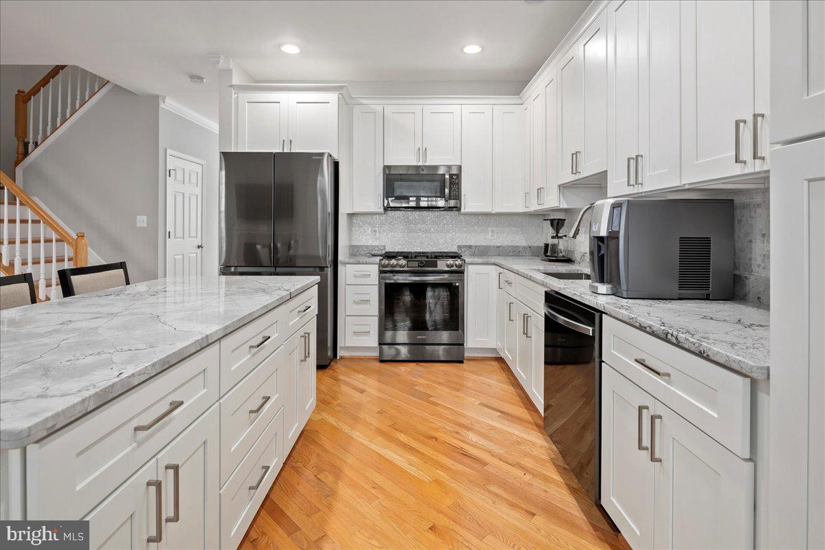 KINGSTOWNE - Residential