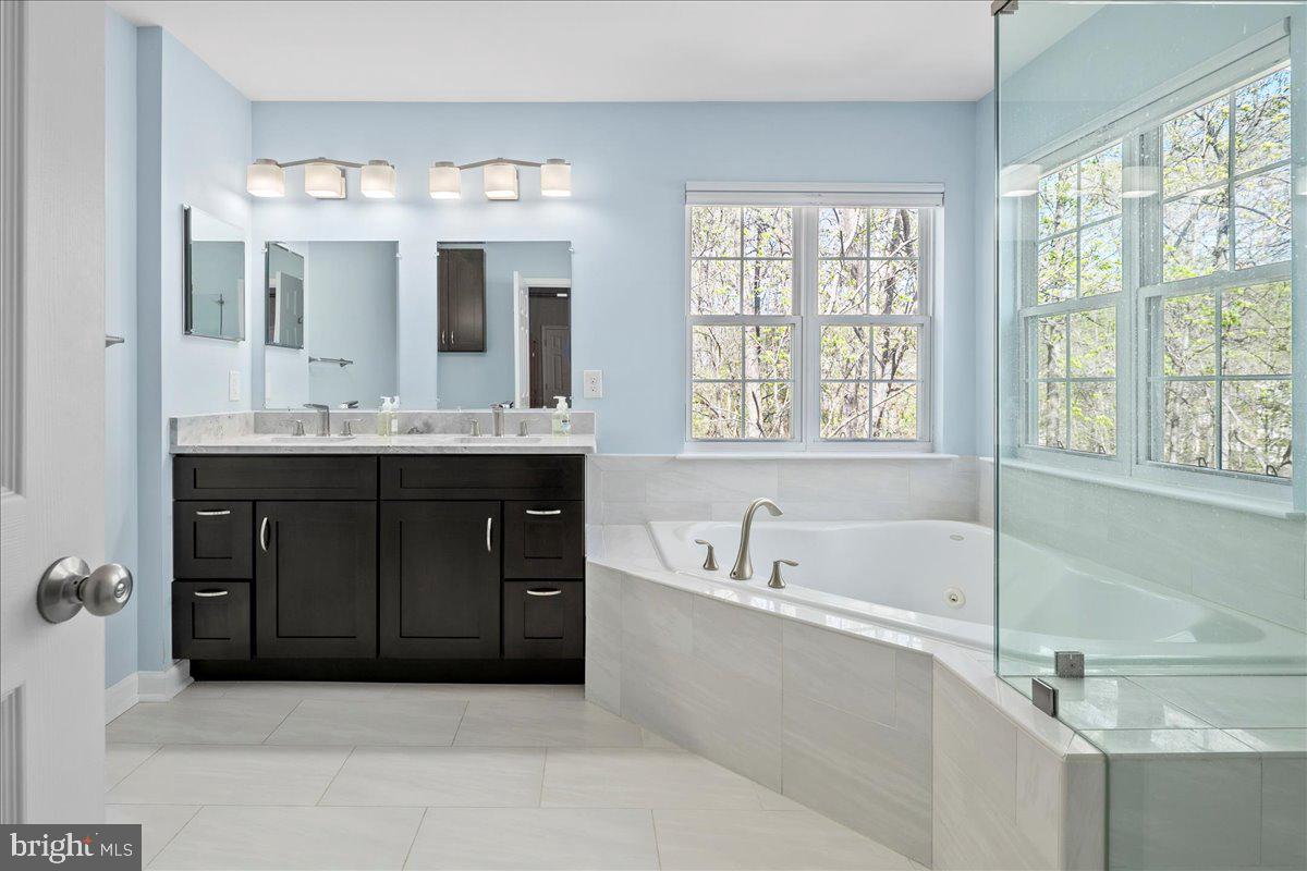 KINGSTOWNE - Residential