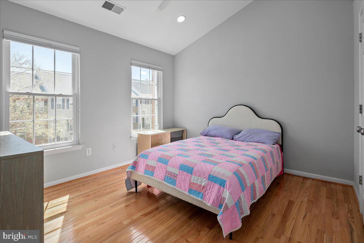 KINGSTOWNE - Residential