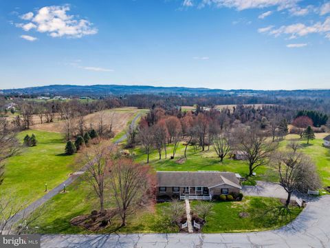 Homes For Sale - 1026 Pima Circle Cir<br/> Cumberland County, MECHANICSBURG, PA 17055