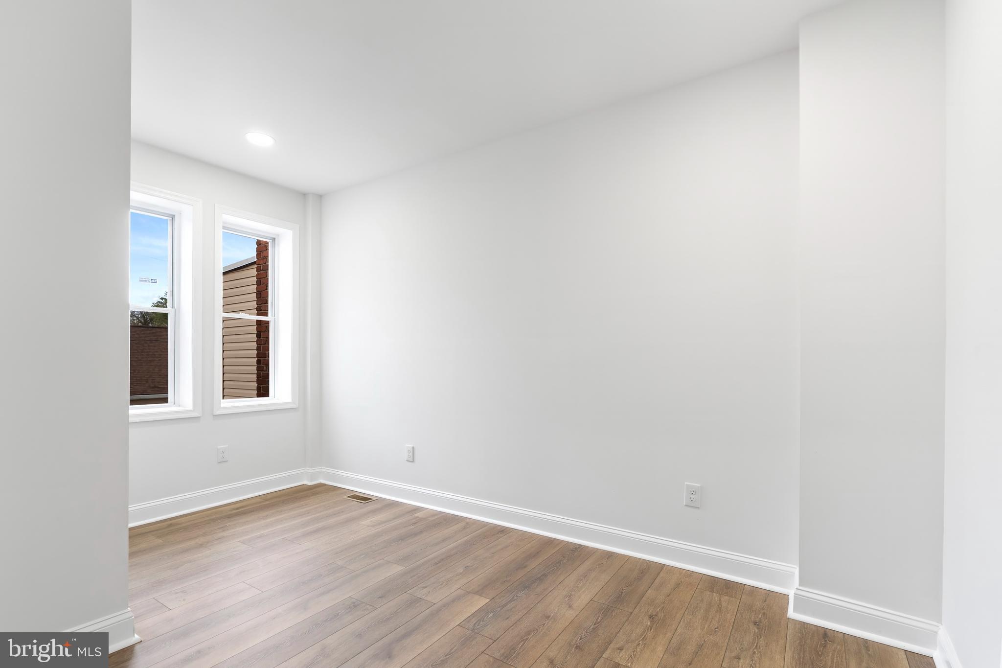 MONDAWMIN - Residential