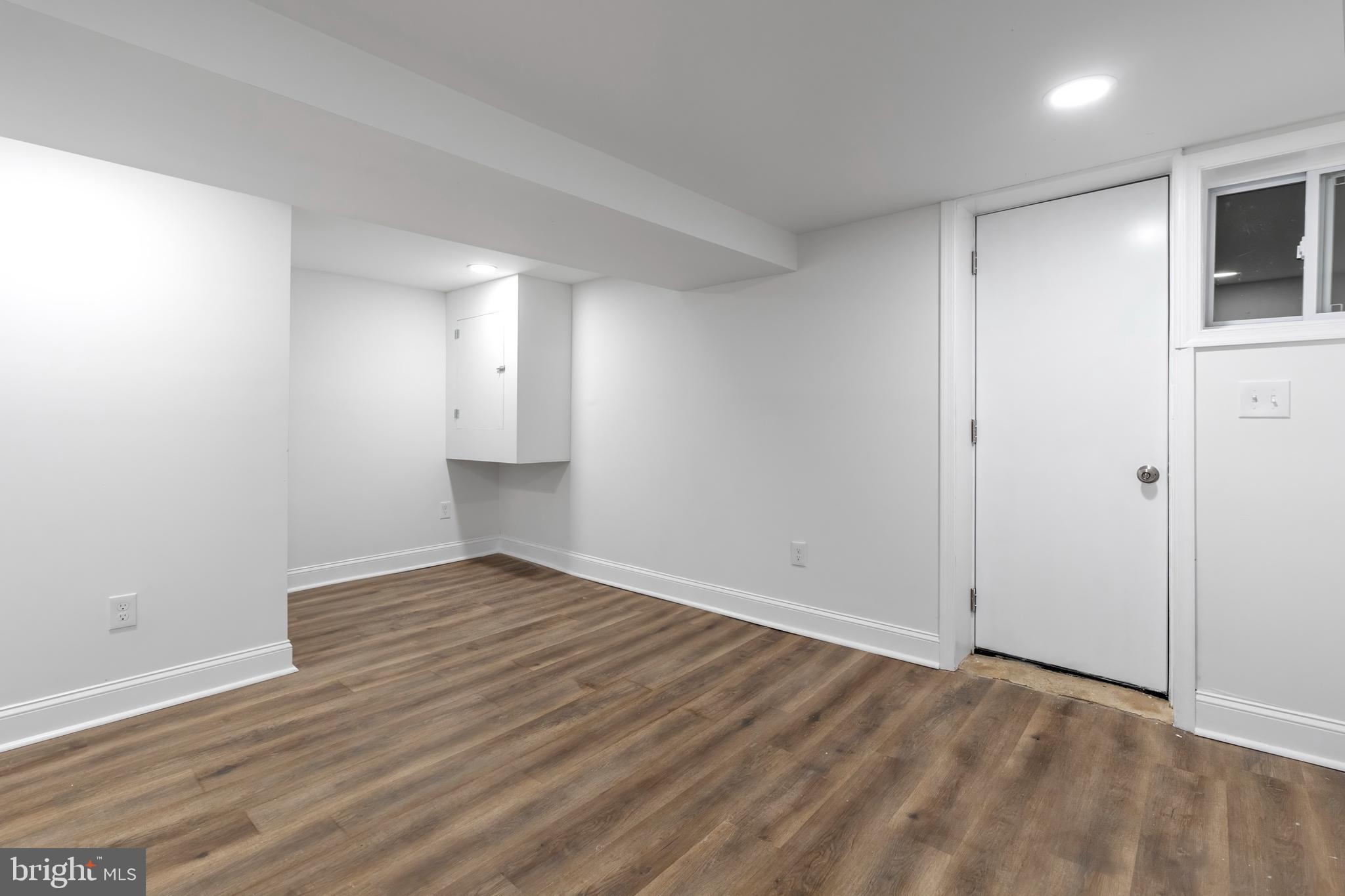 MONDAWMIN - Residential