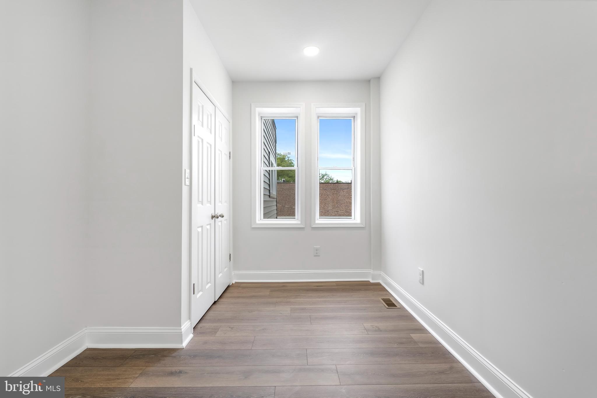 MONDAWMIN - Residential