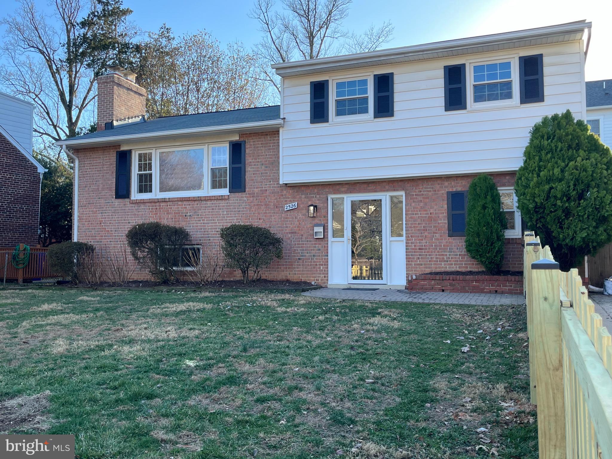 2526 N GEORGE MASON DRIVE