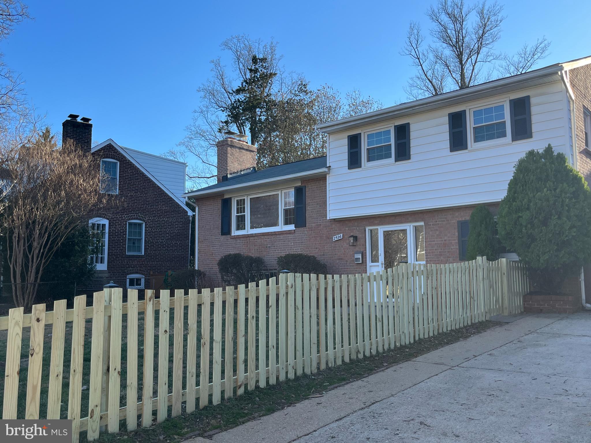 2526 N GEORGE MASON DRIVE