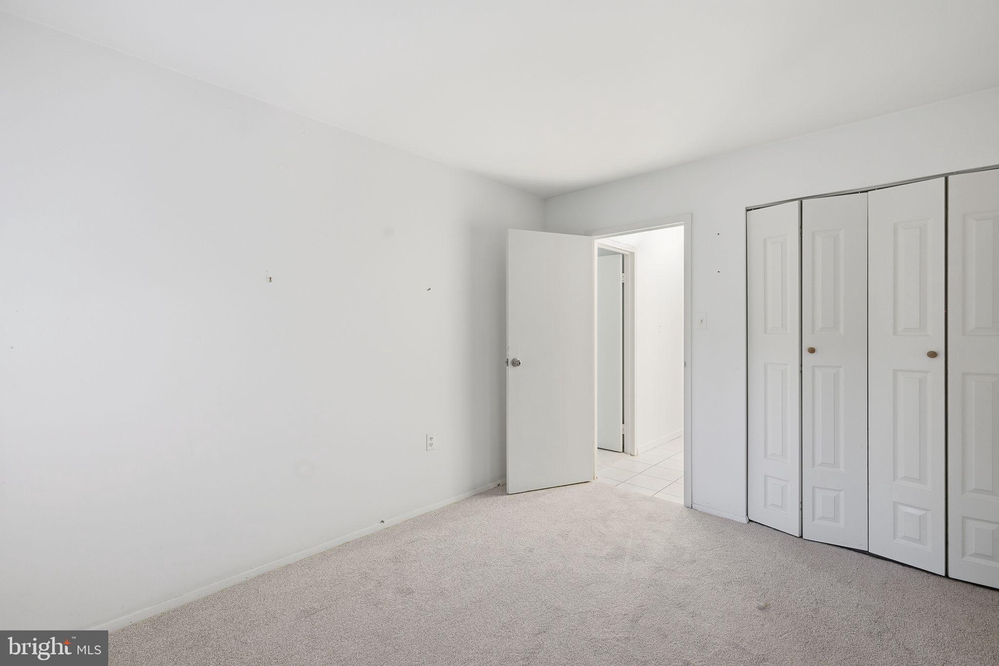 NORMANDIE ON THE LAKE - Residential