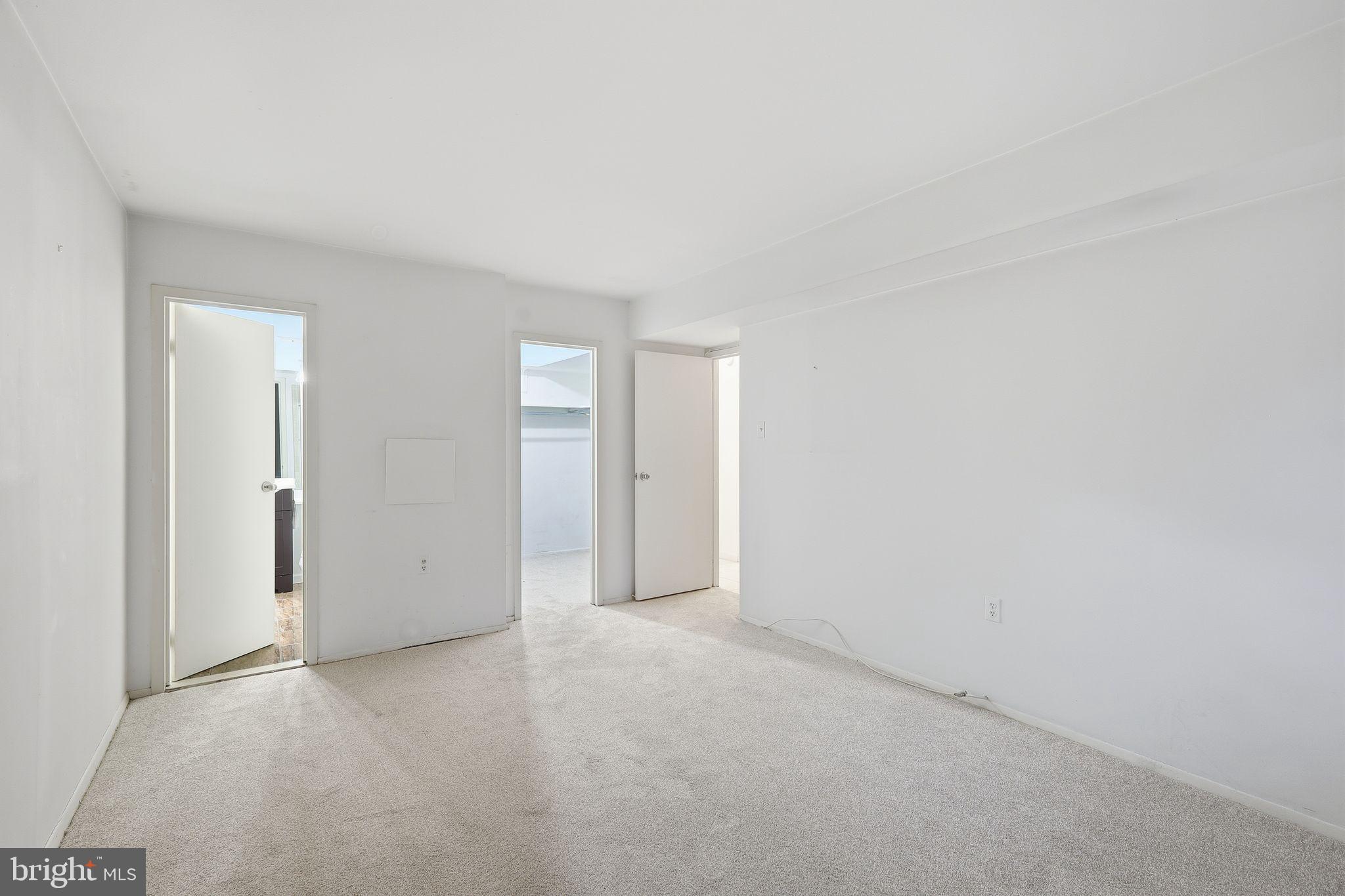 NORMANDIE ON THE LAKE - Residential