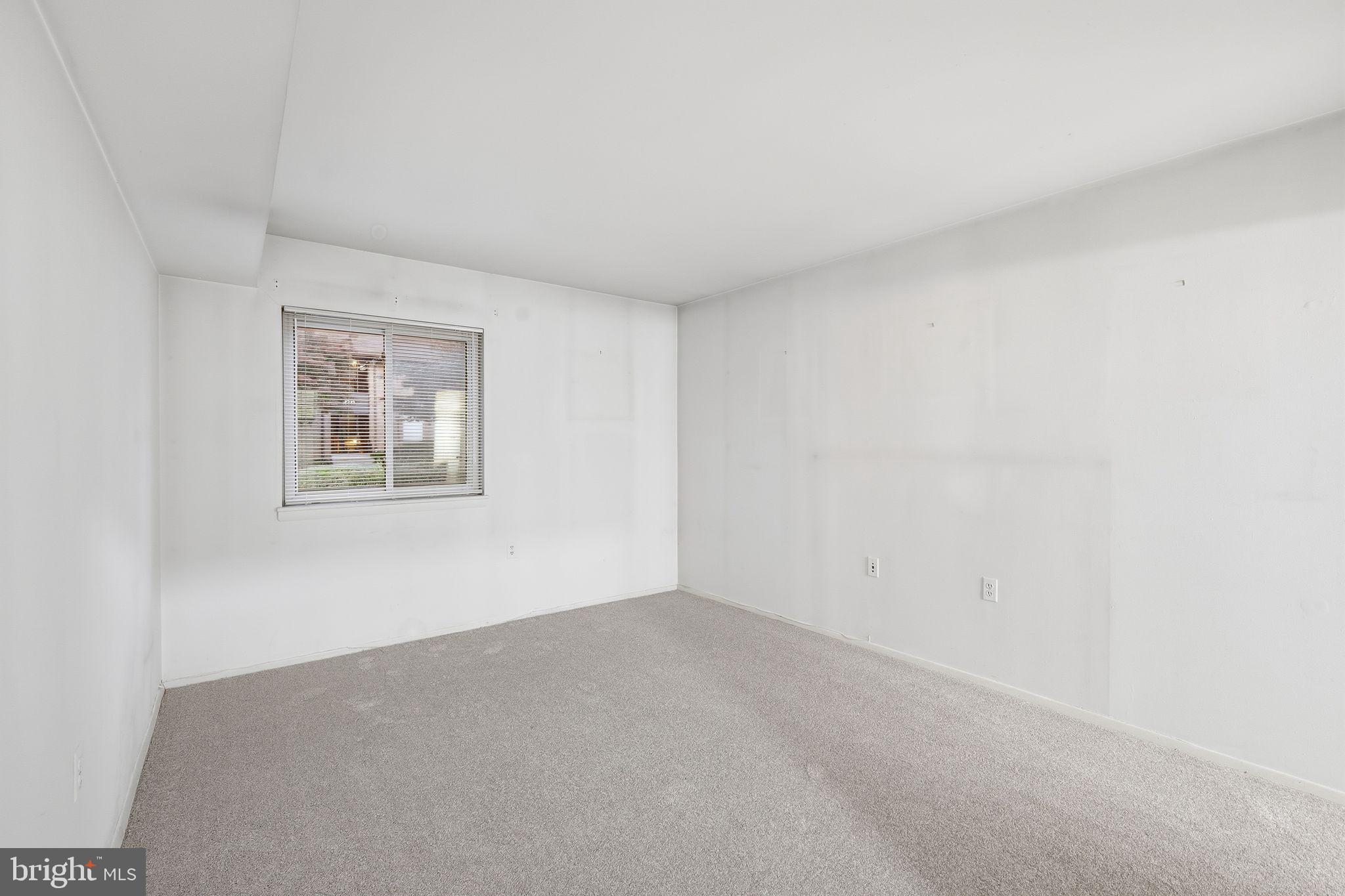 NORMANDIE ON THE LAKE - Residential