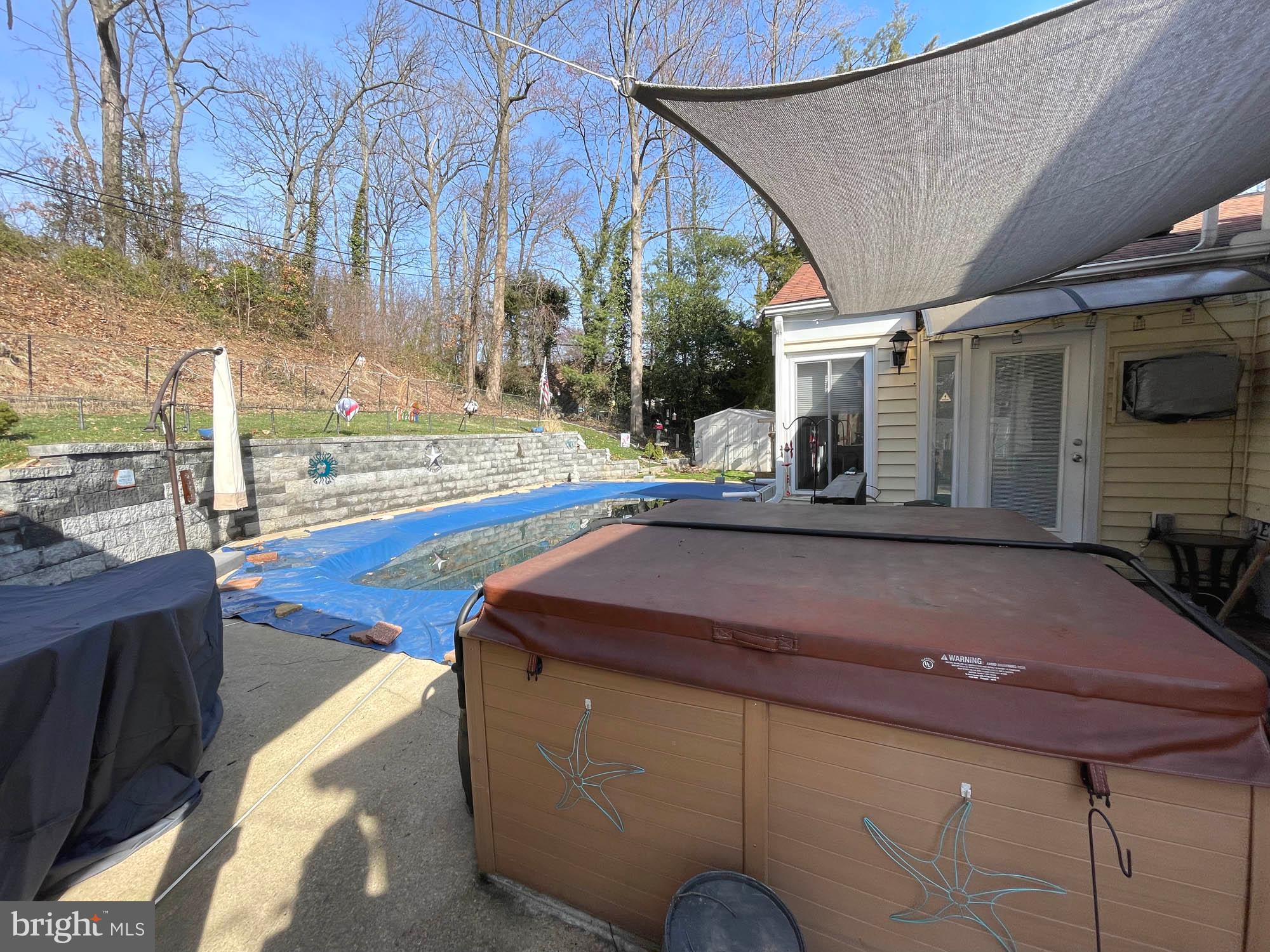 WYNNEWOOD - Residential