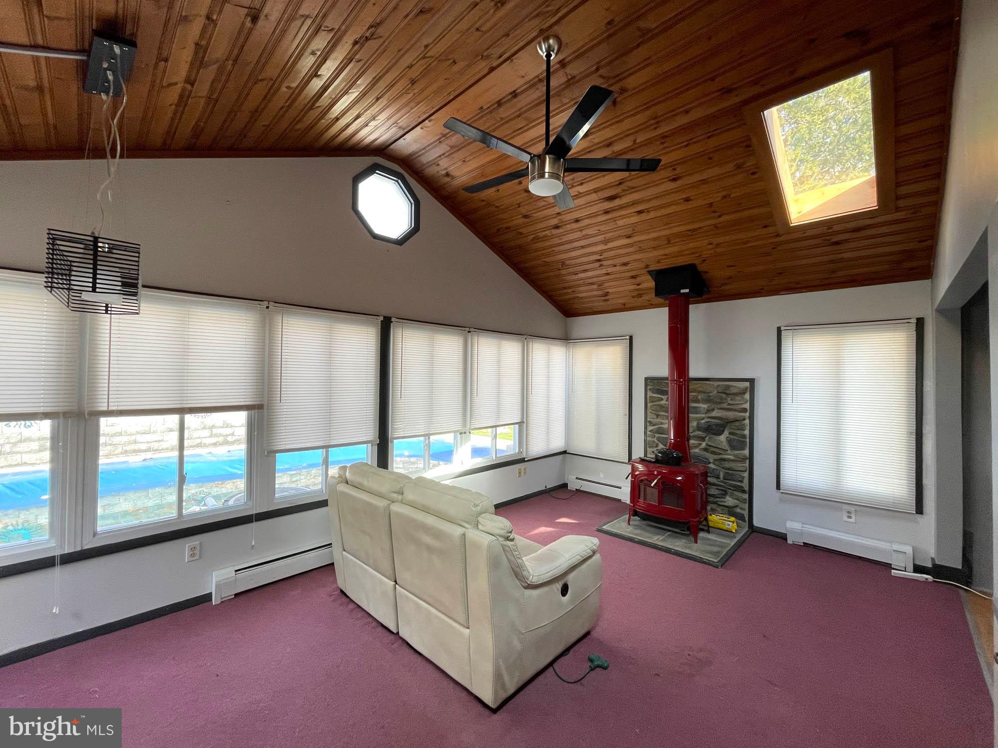 WYNNEWOOD - Residential