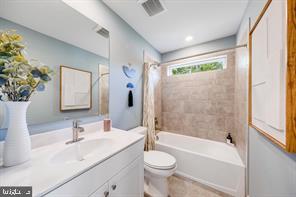 TANYARD COVE NORTH - Residential