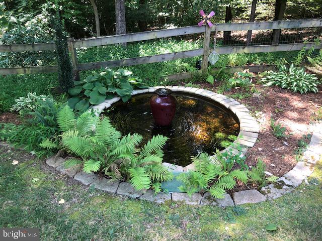 WOODS OF ABEL LAKE - Residential
