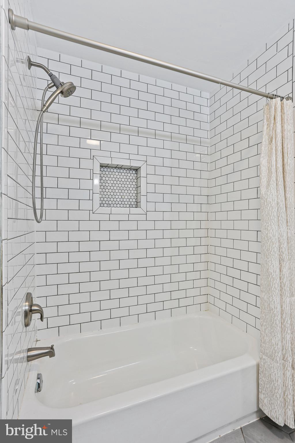 CARROLL COUNTY FARMETTES - Residential