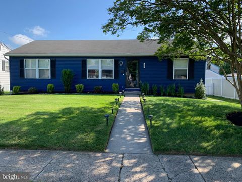 Photo of 511 Madison Avenue, BURLINGTON, NJ 08016 (MLS # NJBL2104428)