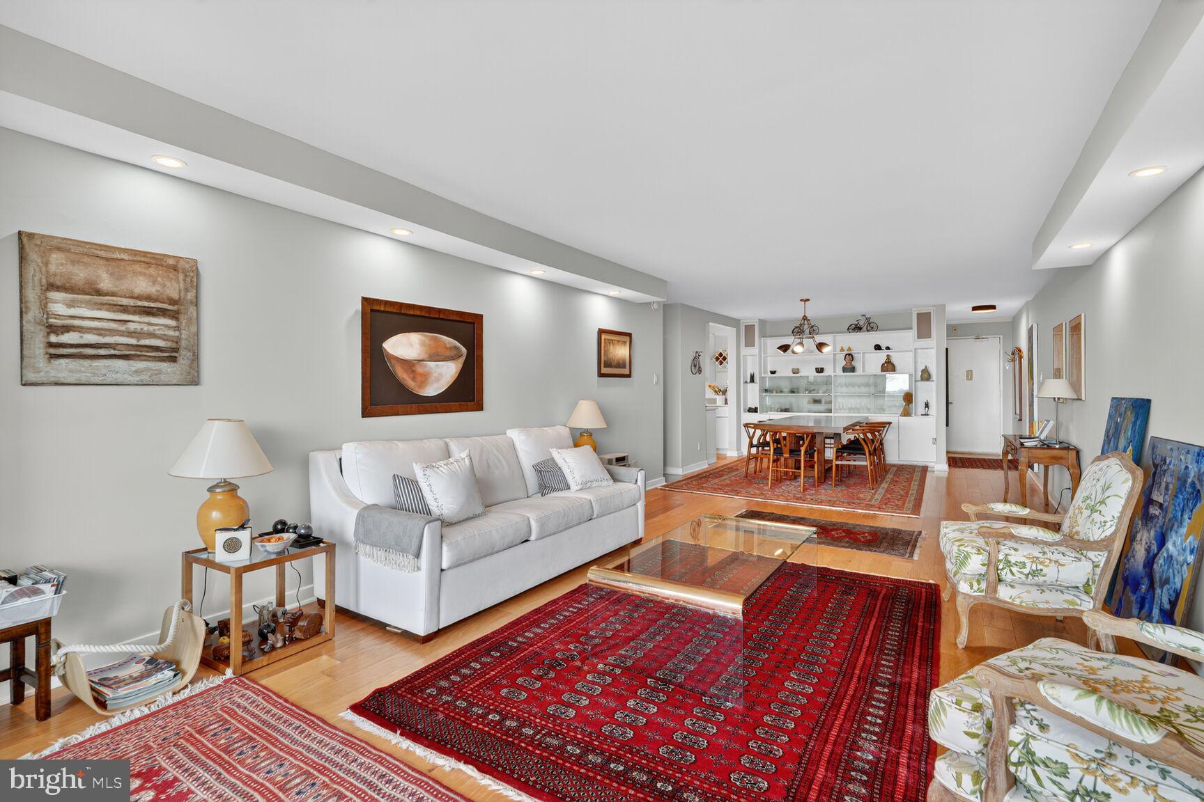 THE KENWOOD - Residential