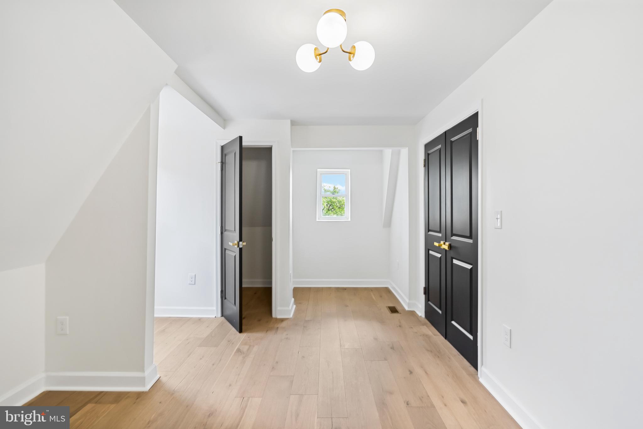 RESERVOIR HILL - Residential