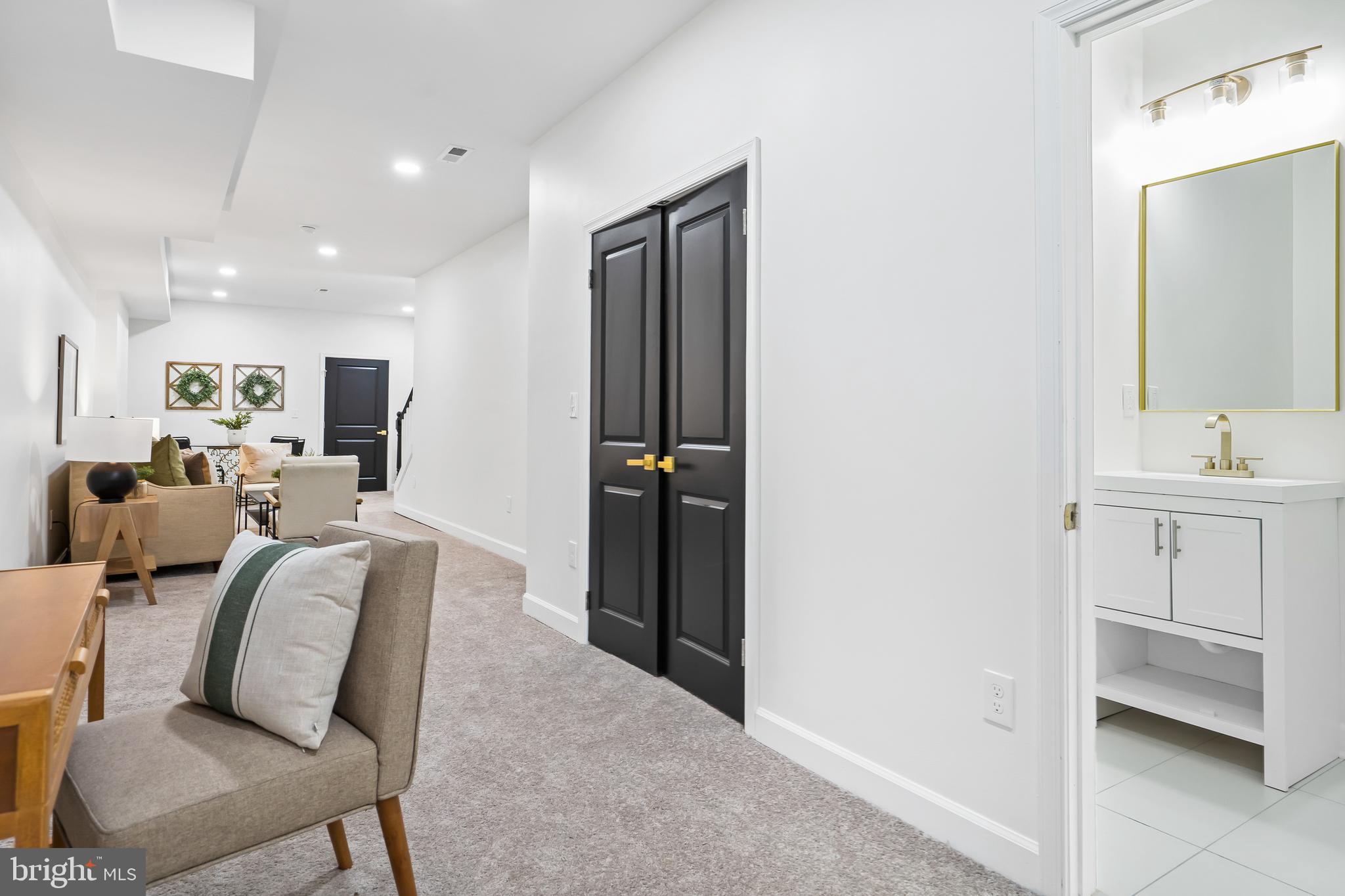 RESERVOIR HILL - Residential