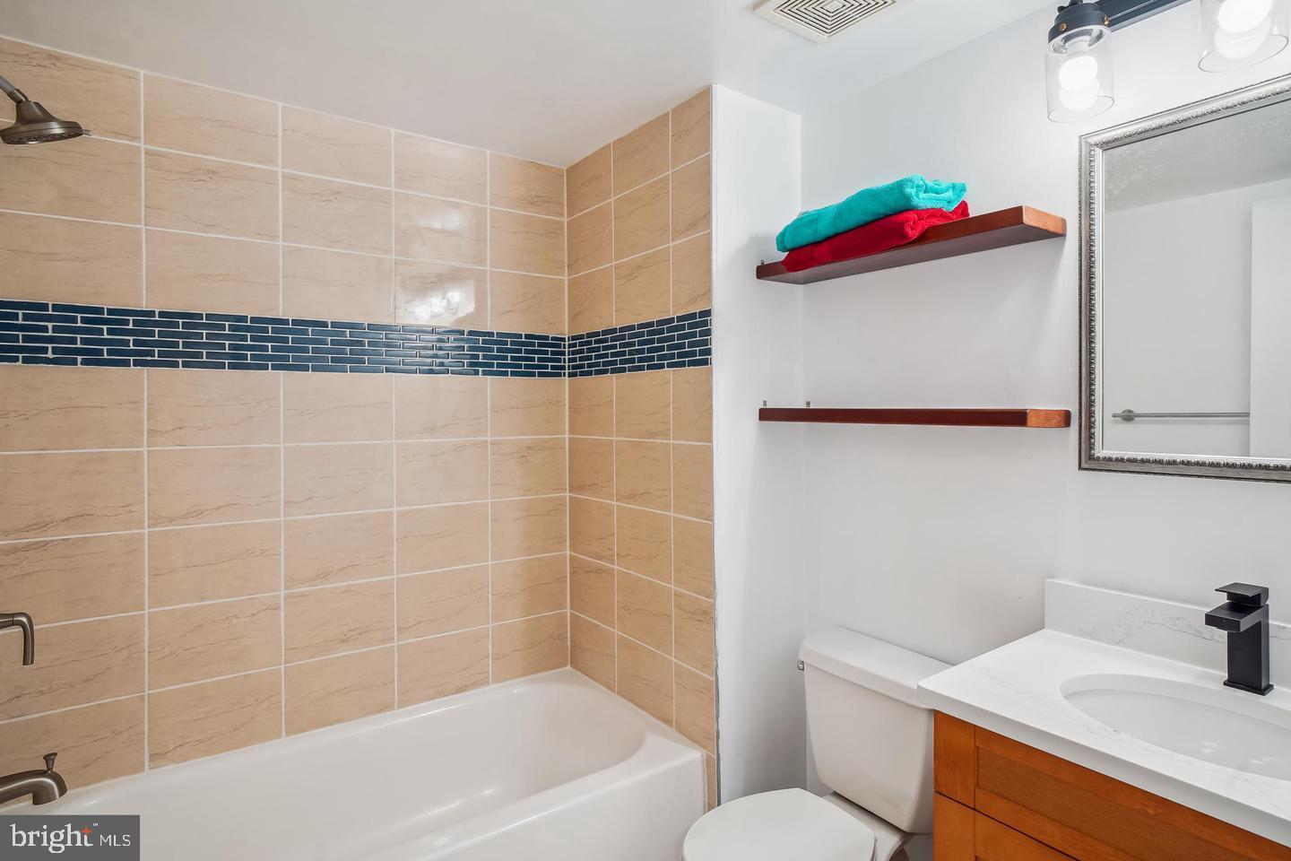 AMERICANA FINMARK - Residential