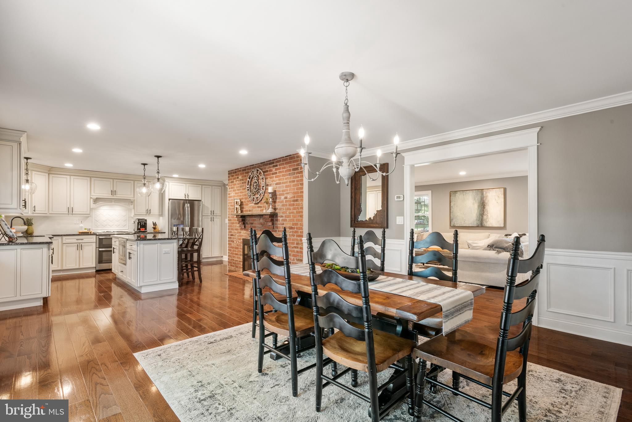 GLENHARDIE - Residential