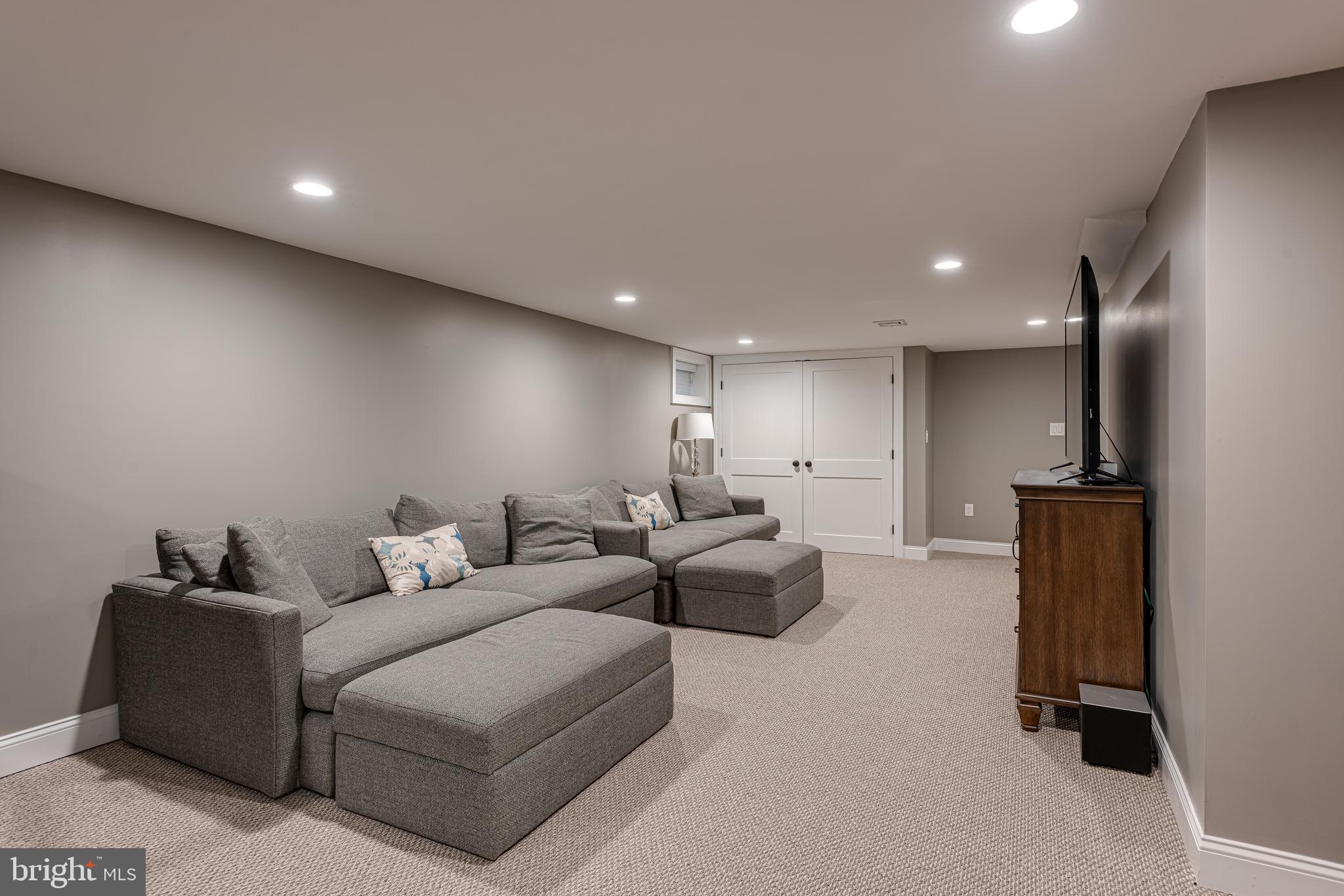 GLENHARDIE - Residential